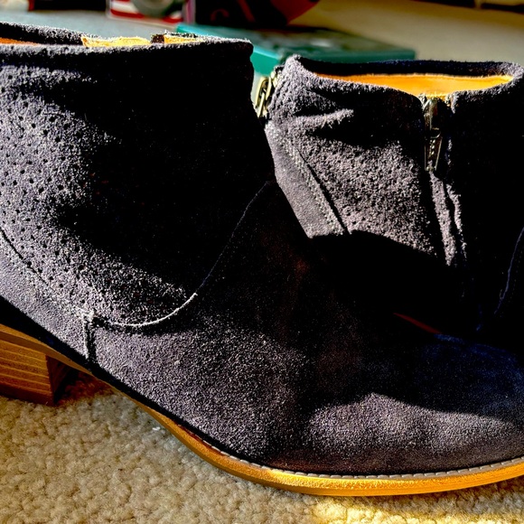 Paul Green Addison Space Suede Ankle Booties - Picture 4 of 14